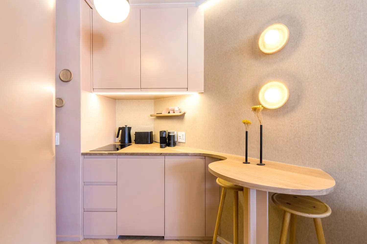 The breakfast bar